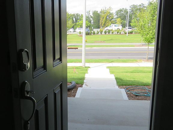 4th image of 5118 Anamosa St