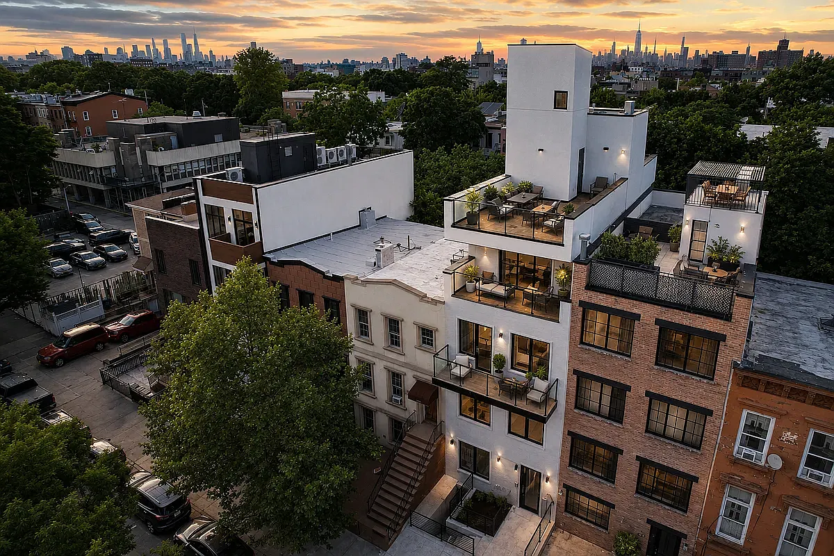 461 Lexington Avenue — Photo 1