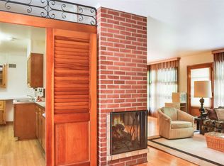 10 Round Hill Rd, Poughkeepsie, NY 12603