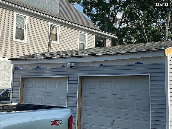 4th image of 654 Chenango St