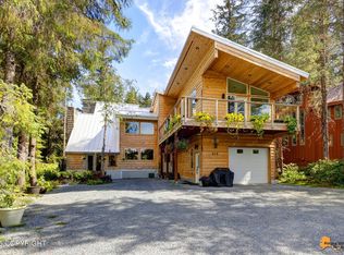 515 Vail Dr, Girdwood, AK 99587