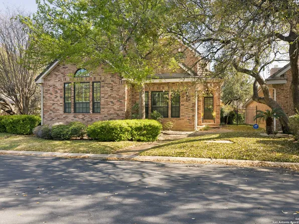 17 Burnham Gln, San Antonio, TX 78257