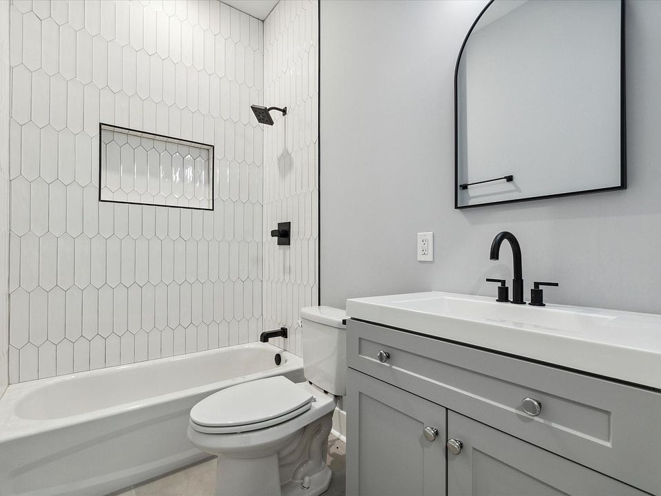 1st image of 6602 Haverford Ave Floor 2