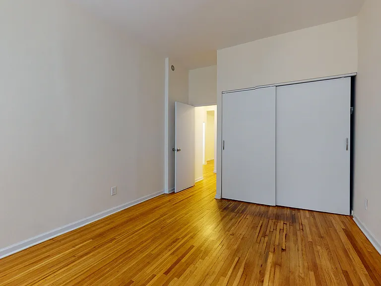 365 W 52nd St #1B — Photo 9