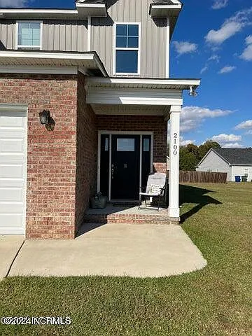 3 bed, 2.5 bath, $1,900 — Photo 2