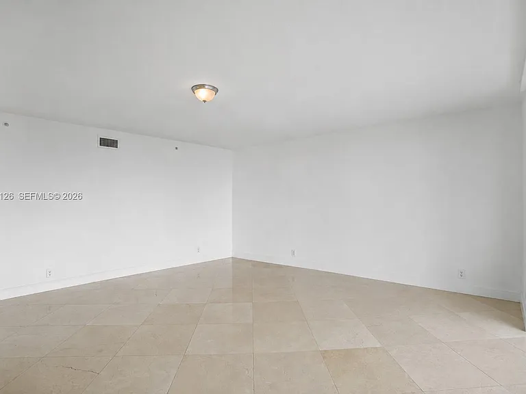 19355 Turnberry Way #25GR — Photo 23