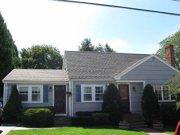 1st image of 18 Elda Dr
