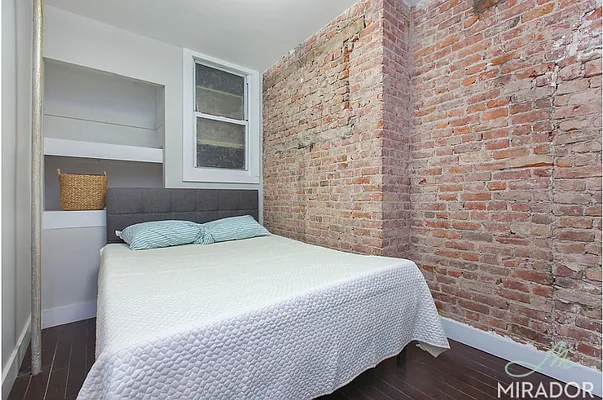 Rented by Mirador Real Estate | media 30