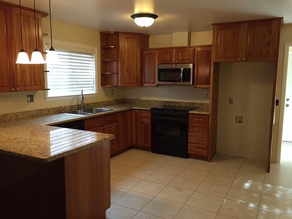 5th image of 600 Ithica Ct