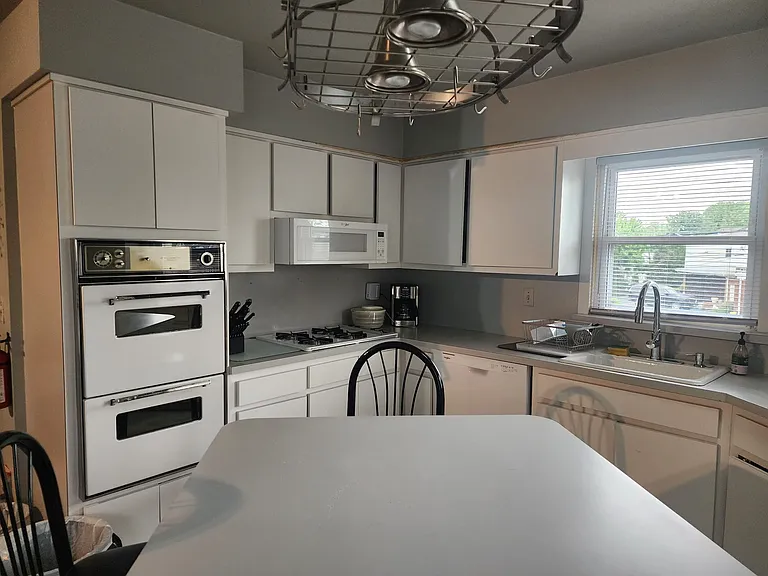 400 Seaton Ave #1 — Photo 7