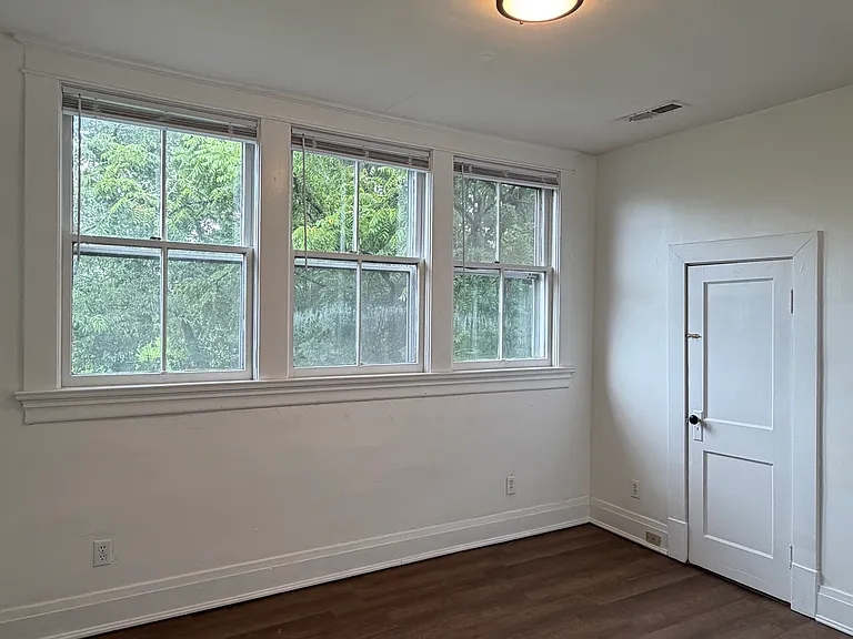 1500 Esmond St #B — Photo 1