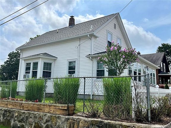 3rd image of 45 Read Ave