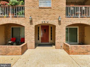 5914 Cove Landing Rd APT 102, Burke, VA 22015