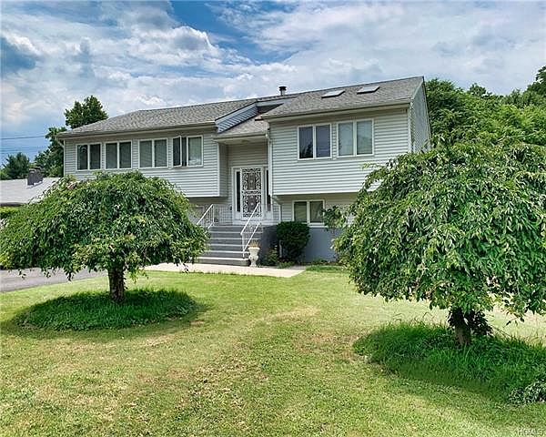 1st image of 298 Quassaick Ave