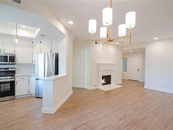 5th image of 11150 Glenoaks Blvd