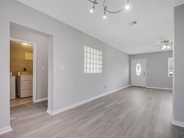 735 Alton Ave — Photo 15