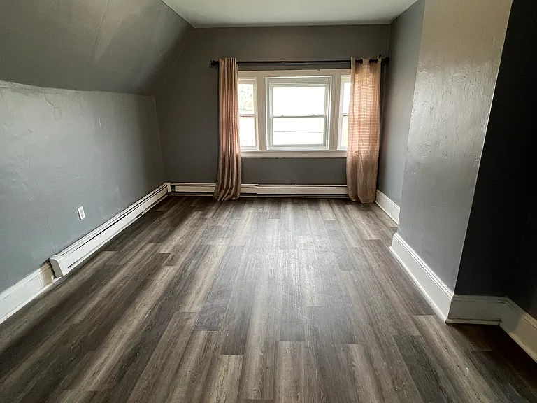 1103 W State St #2 — Photo 2