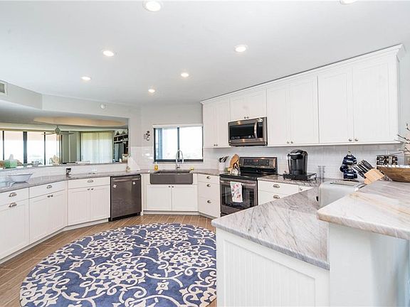 2nd image of 1310 Gulf Blvd APT 3A