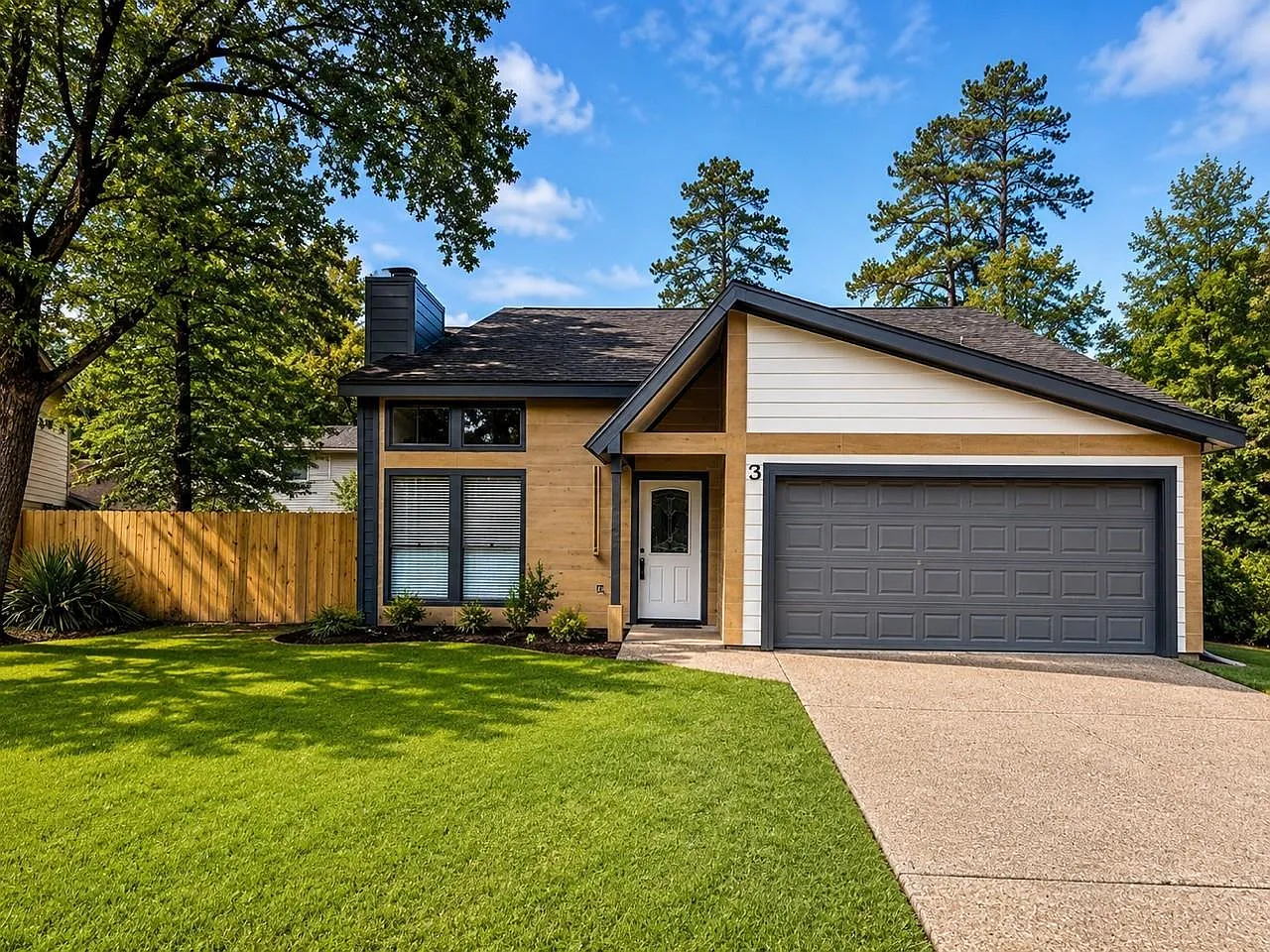 3 bed, 2.5 bath, 1623 sqft, $2,400 — Photo 1
