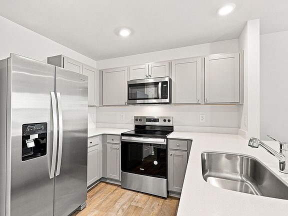4th image of 155 Trumpet Vine Rd