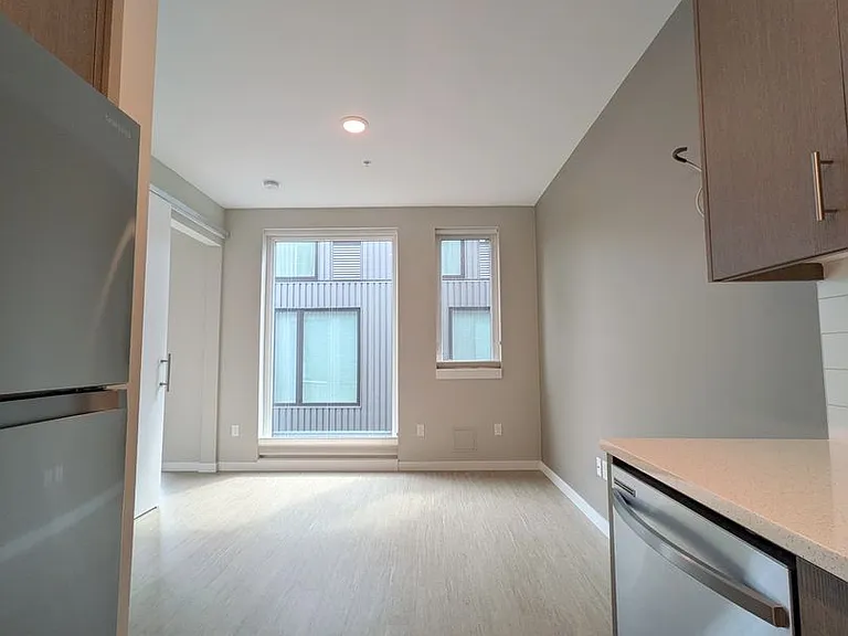 Soleil Apartments — Photo 24