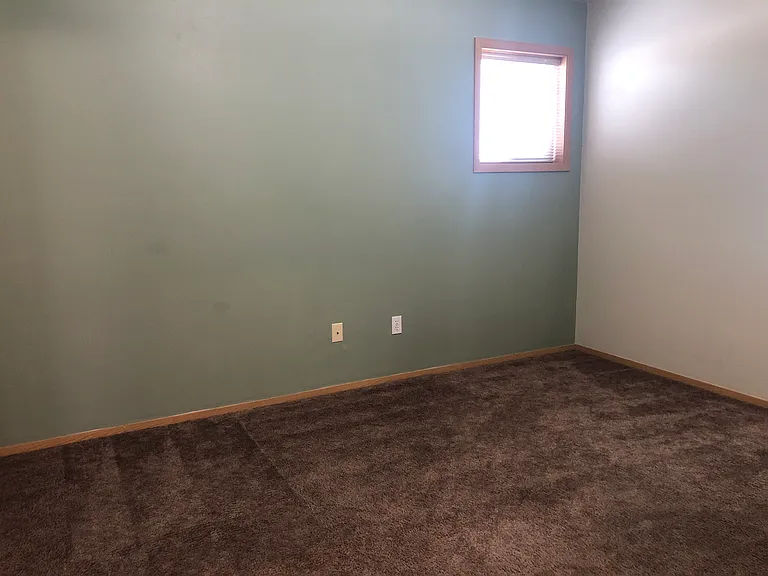 247 NW Clay Ct — Photo 15