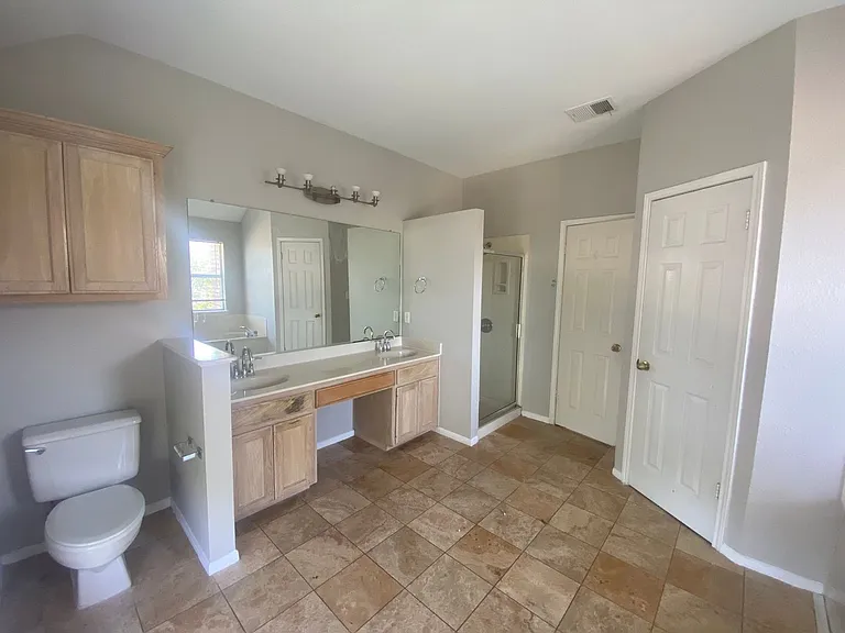 11915 Sky West Dr — Photo 8