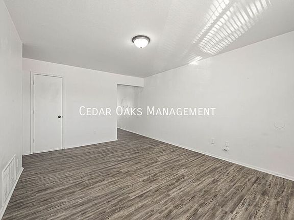 4th image of 1931 W Deane St #X