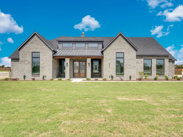6021 Fairfield Dr, Midlothian, TX 76065