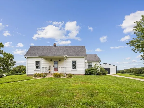 22325 Jordan Rd, Dearborn, MO 64439