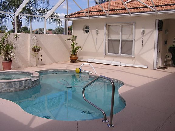 Pool Privacy (Added)