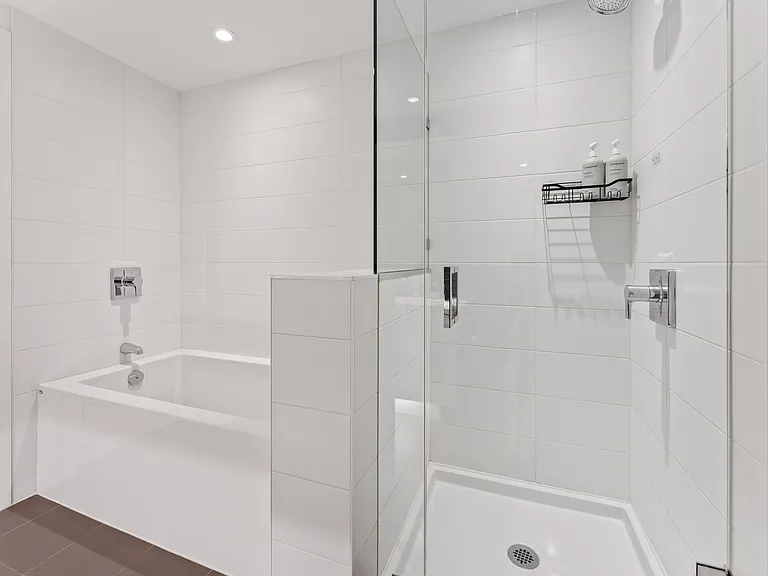 3557 E Sawmill Cres — Photo 22