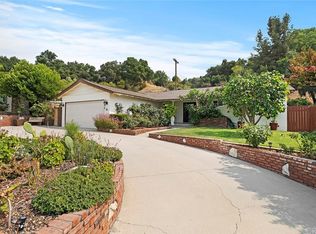 445 E 13th St, Azusa, CA 91702