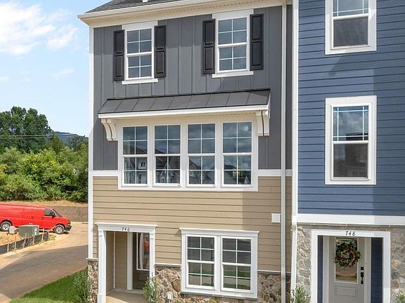 5th image of 746 Park Ridge Dr
