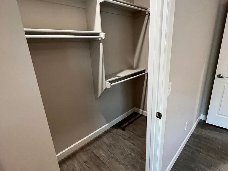 318 Delta Dr — Photo 10