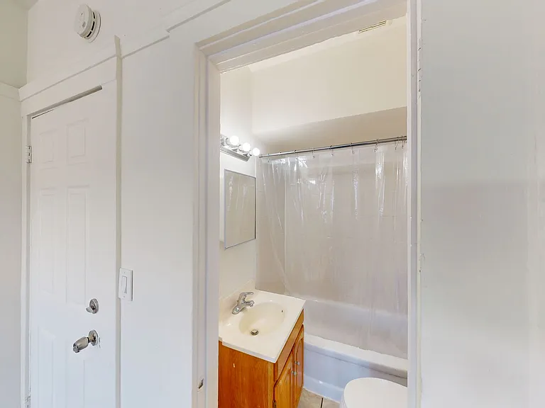 2605 High Street — Photo 8
