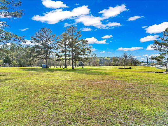 3rd image of 326 Ware Rd