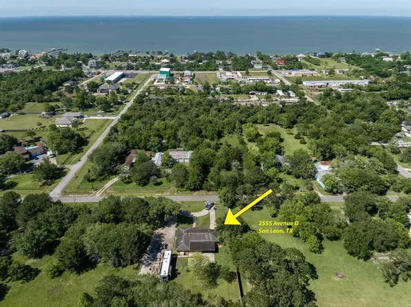 2555 Avenue D, San Leon, TX 77539