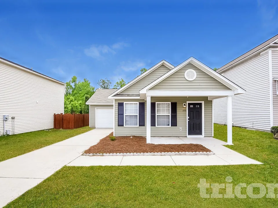 226 Blazer Dr