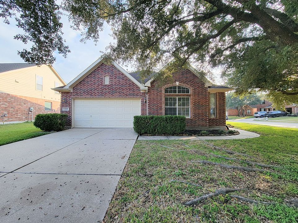 1st image of 13935 Charterhouse Way