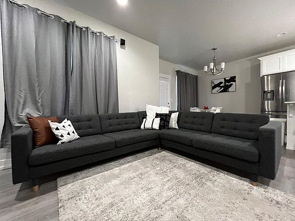 5th image of 859 W Bataan Ln