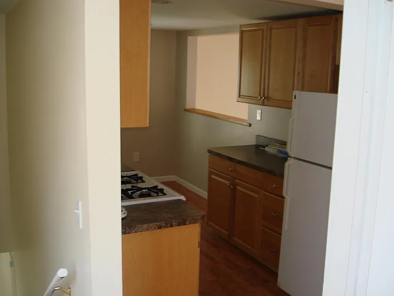 24 Myra Ave #B — Photo 7