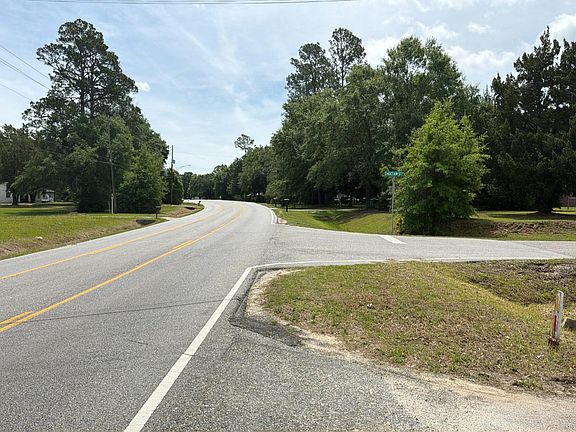 5th image of 1321 Celeste Rd