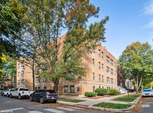 1444-50 W Byron St, Chicago, IL 60613