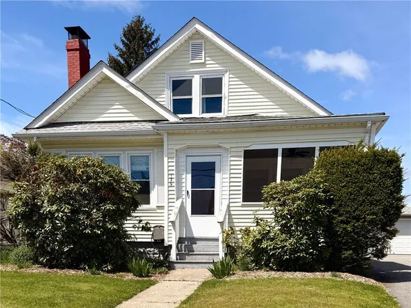 139 Grace St, Cranston, RI 02910