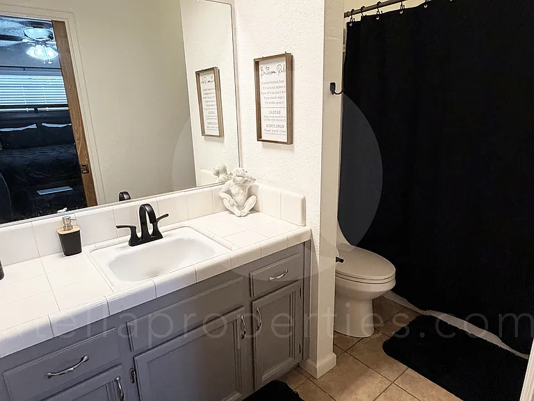 919 Greenfield Ave #1 — Photo 11