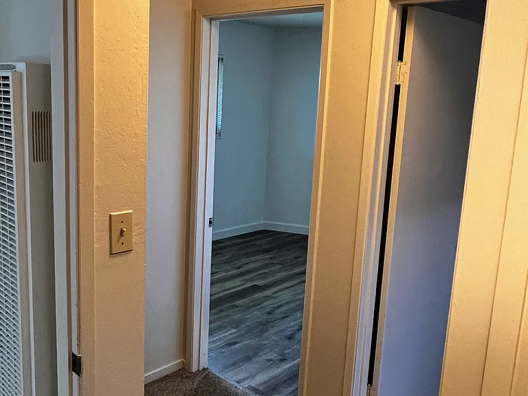 535 Sumner St #C — Photo 12