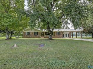 9509 County Road 30, Woodville, AL 35776