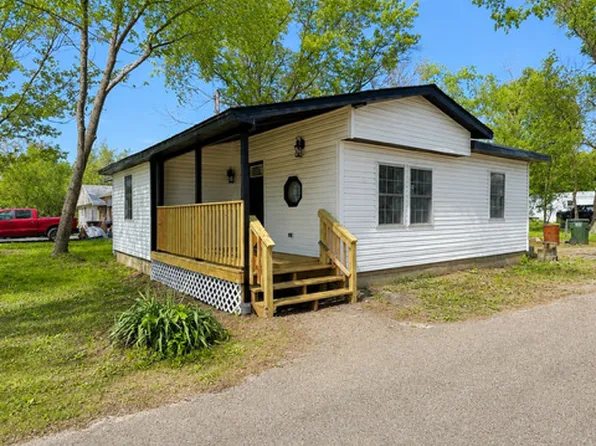 110 N Robert Dr, Godley, IL 60407