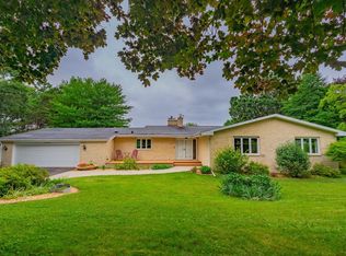 5498 Jan Dr, Fitchburg, WI 53711
